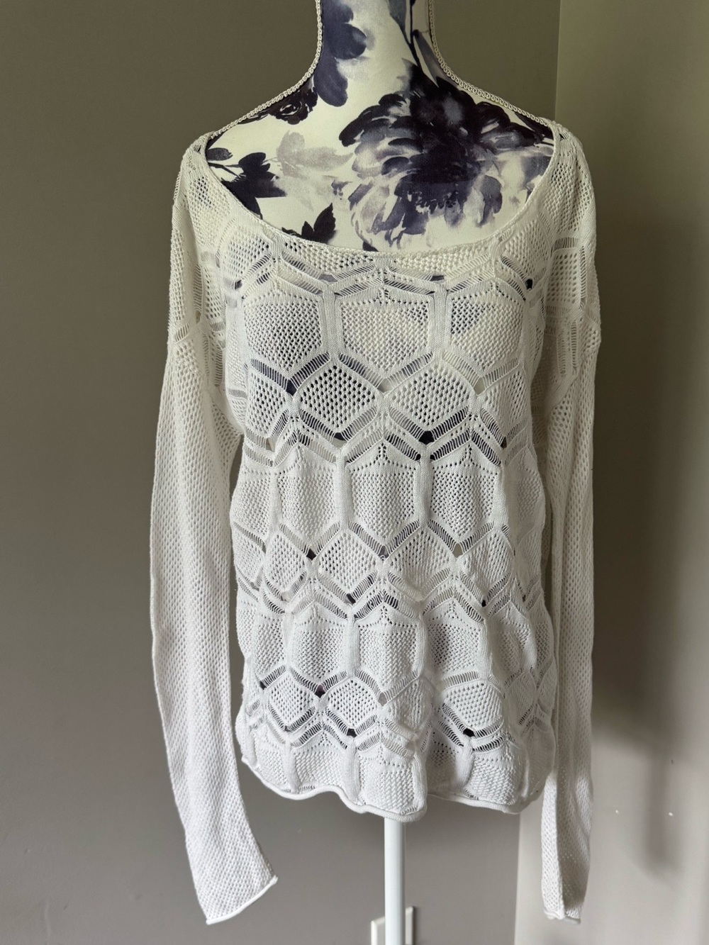 Y2K Esprit Women's White Open-Knit Long Sleeve Sweater